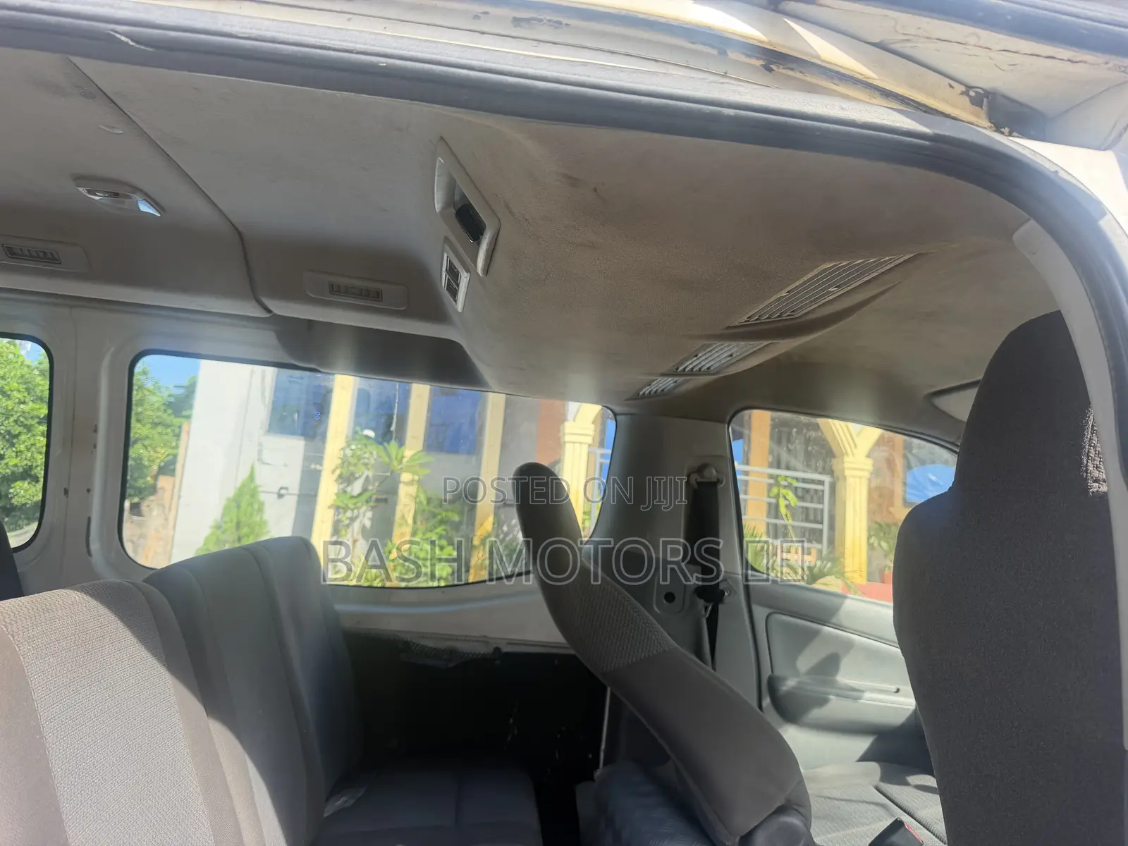 Nissan Caravan (Urvan) 2012 White
