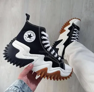 Converse Run Star Motion