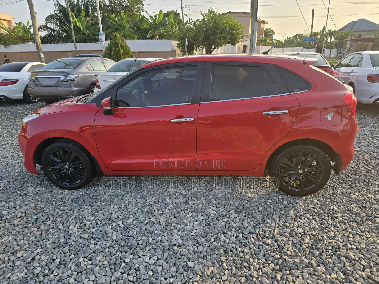 Suzuki Baleno 2017 Red