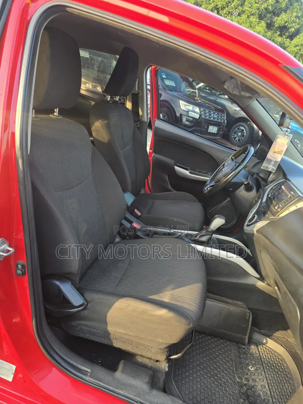 Suzuki Baleno 2017 Red