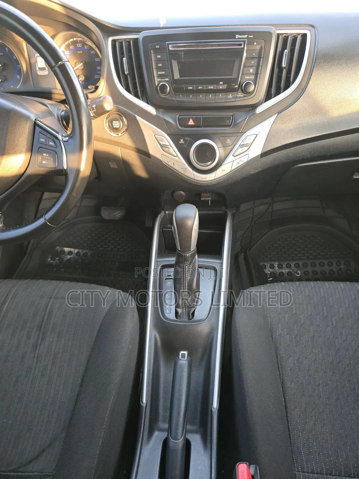 Suzuki Baleno 2017 Red