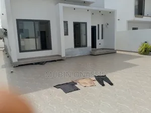 3bdrm House in Iterms Propartys, Accra Metropolitan for sale