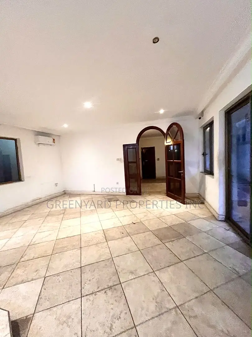 4bdrm House in Us Embassy, Cantonments for rent