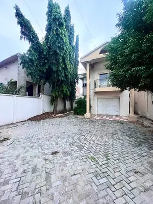 4bdrm House in Us Embassy, Cantonments for rent