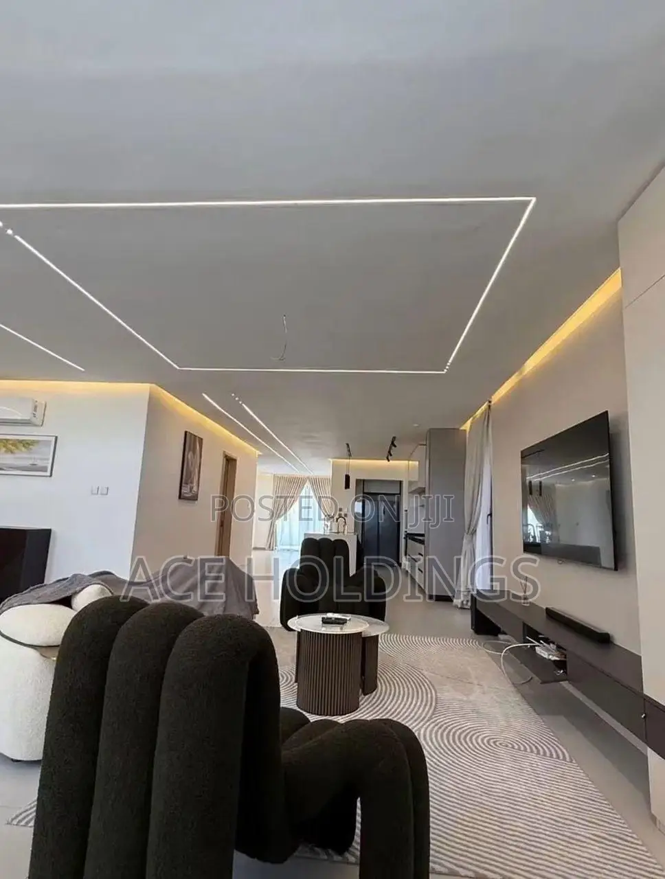 4bdrm Mansion in Adjiringanor, Adjiriganor for sale