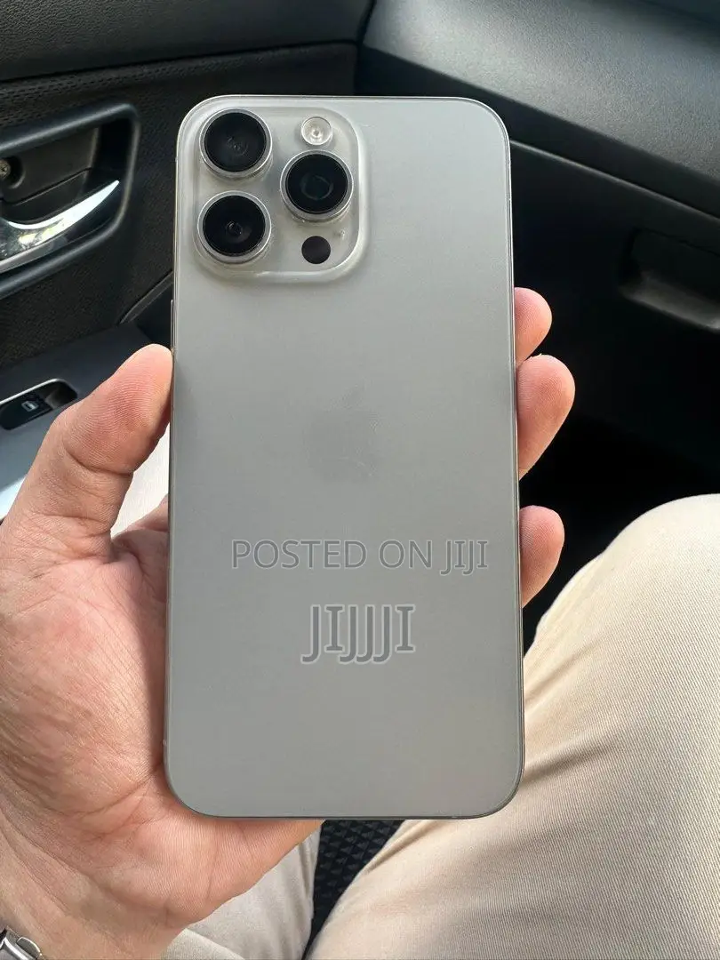 Apple iPhone 15 Pro Max 256 GB Silver