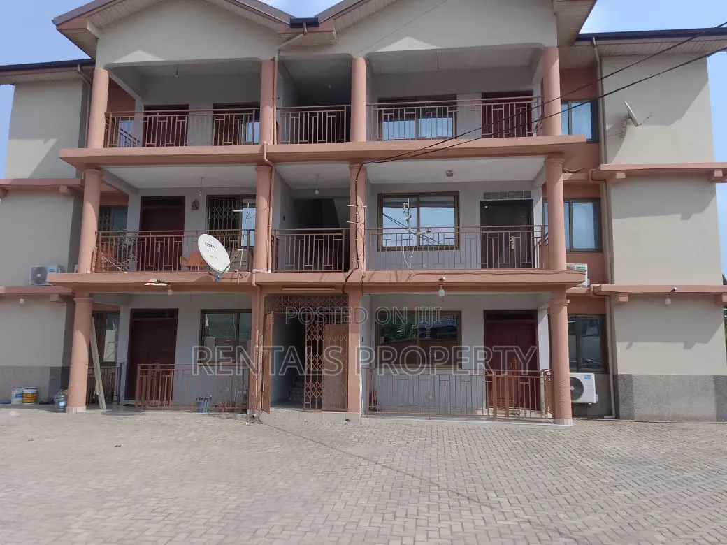 2bdrm Apartment in Commandos for rent