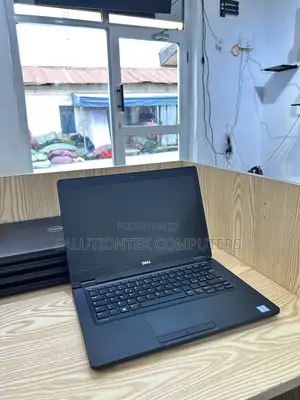 Laptop Dell Latitude 14 5480 8GB Intel Core i5 SSD 256GB