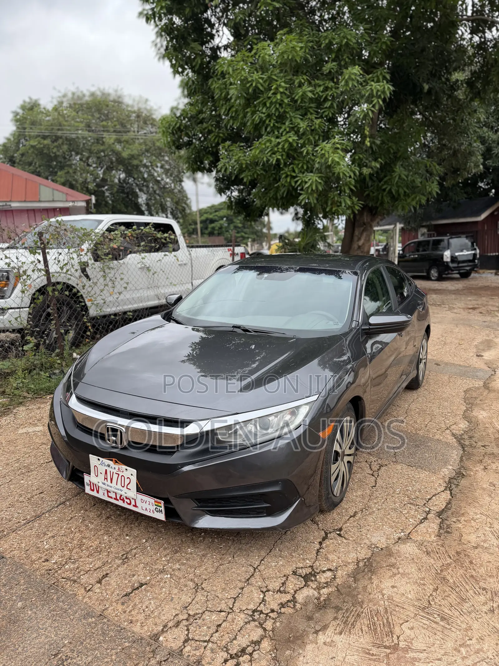 Honda Civic LX 4dr Sedan (2.0L 4cyl) 2017 Gray