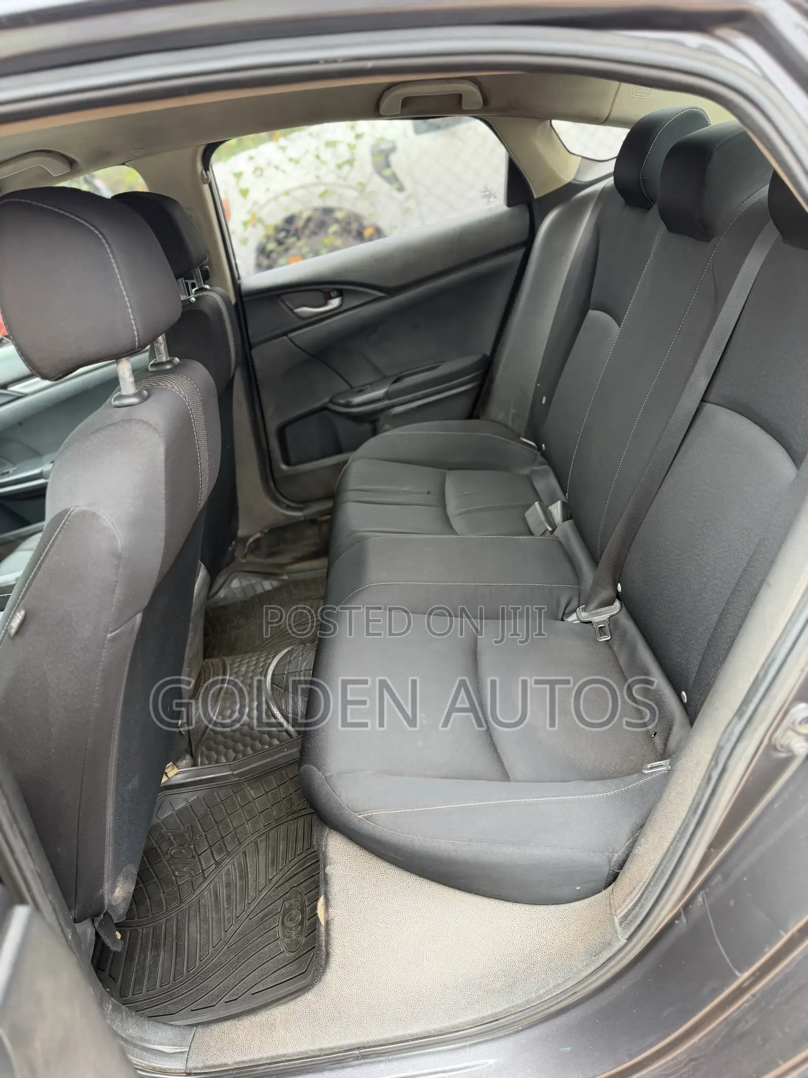 Honda Civic LX 4dr Sedan (2.0L 4cyl) 2017 Gray