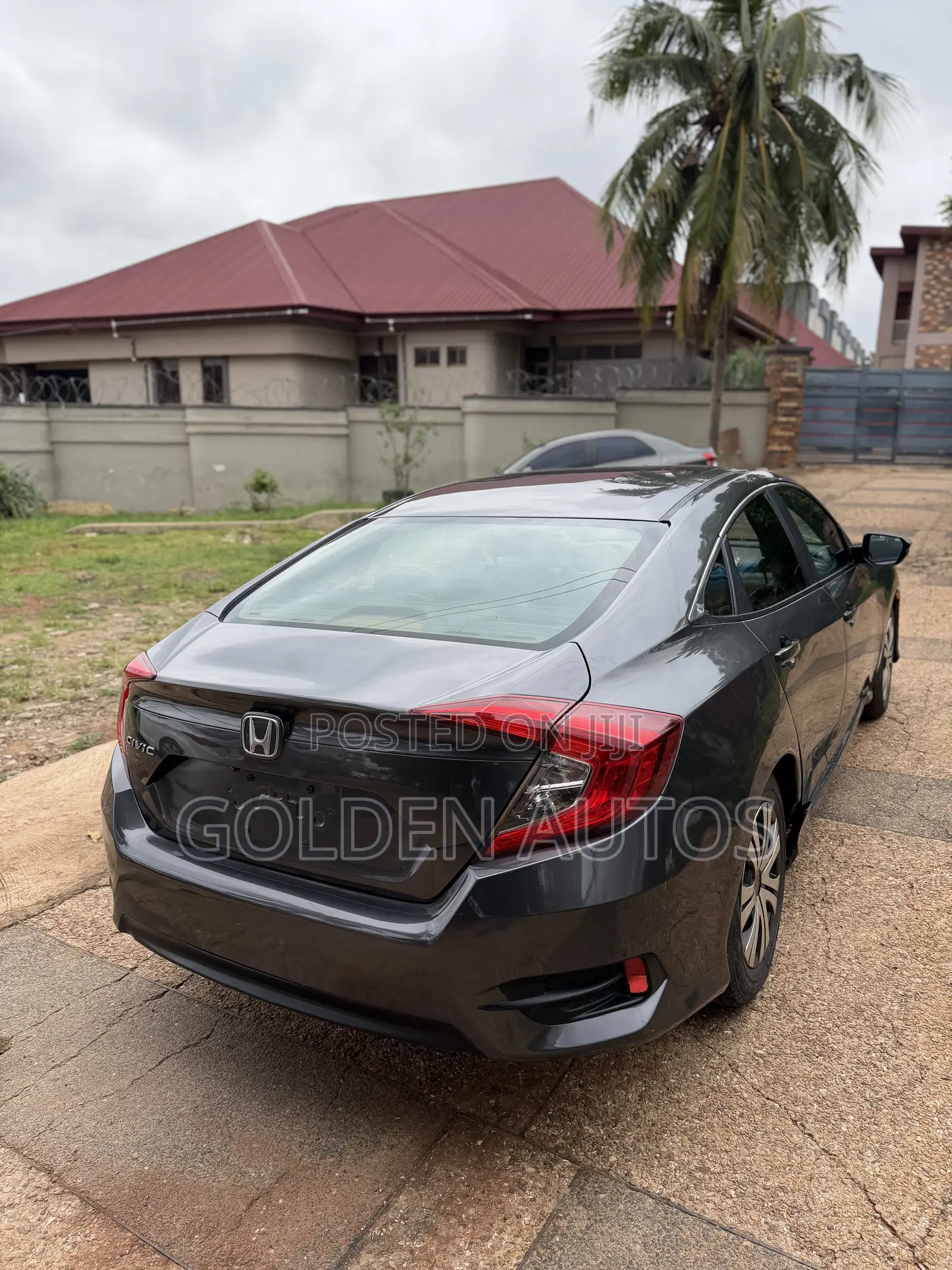 Honda Civic LX 4dr Sedan (2.0L 4cyl) 2017 Gray