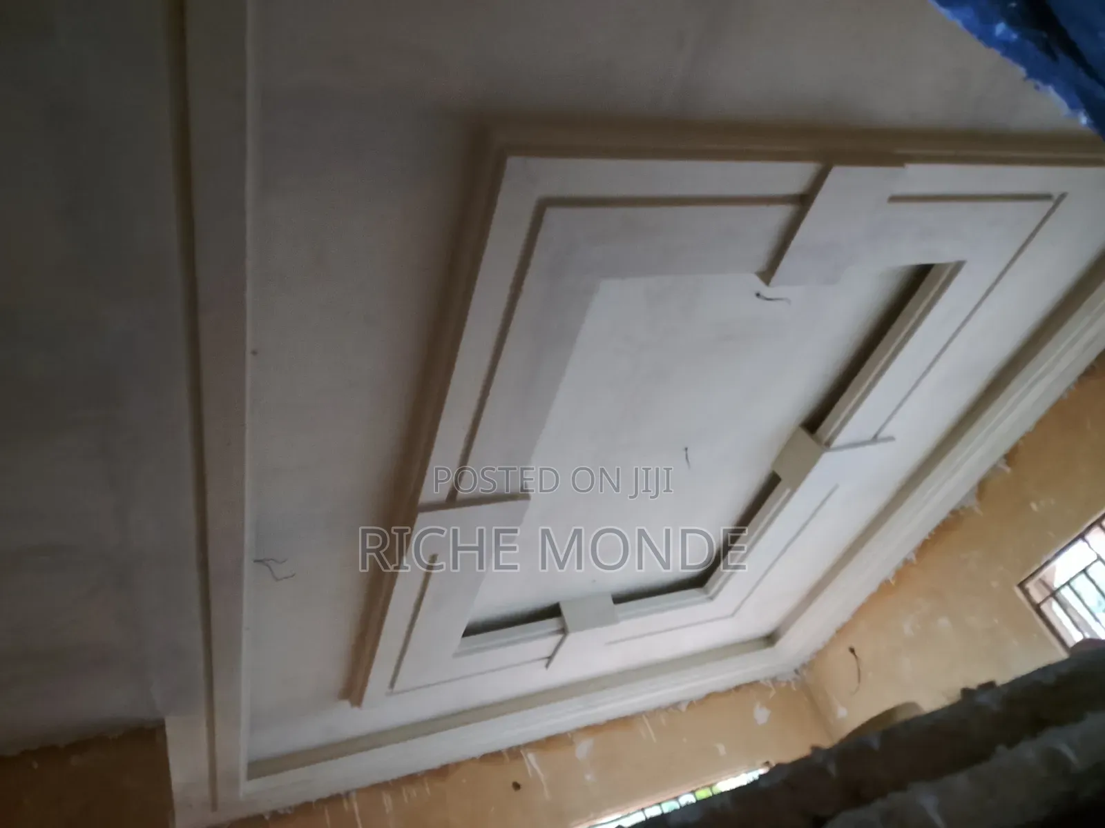 P.O.P Ceiling