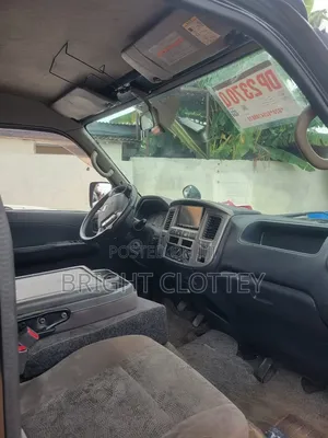 Nissan Caravan 2012 Black