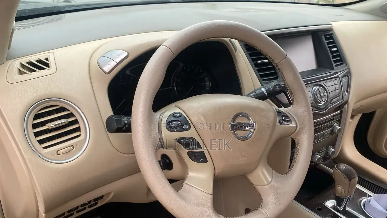 Nissan Pathfinder 2015 Blue