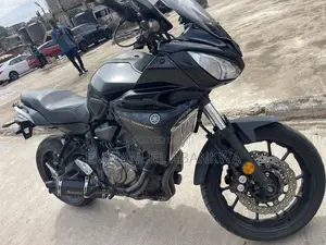 Yamaha 2017 Black