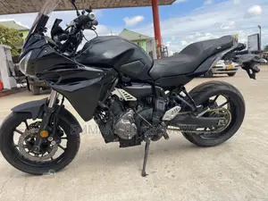 Yamaha 2017 Black