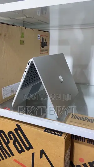 Laptop Microsoft Surface Go 16GB Intel Core i5 SSD 256GB