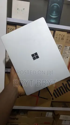 Laptop Microsoft Surface Go 16GB Intel Core i5 SSD 256GB