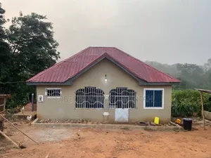 2bdrm House in Abura/Asebu/Kwamankese for sale