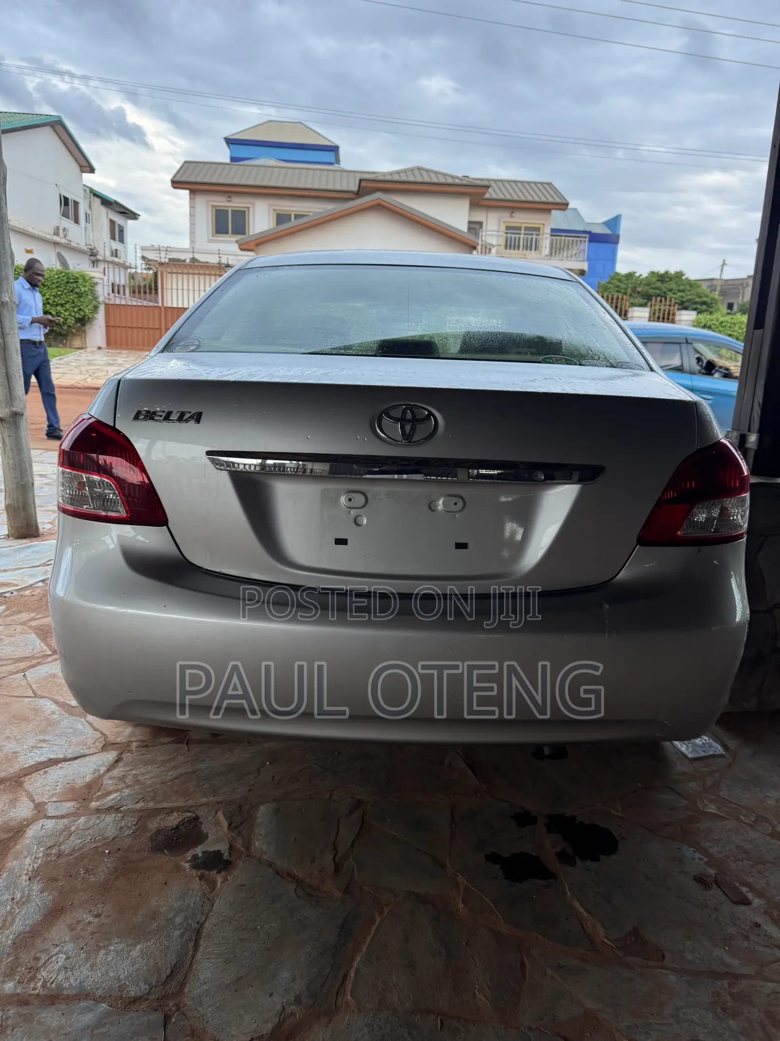 Toyota Belta 2011 Silver
