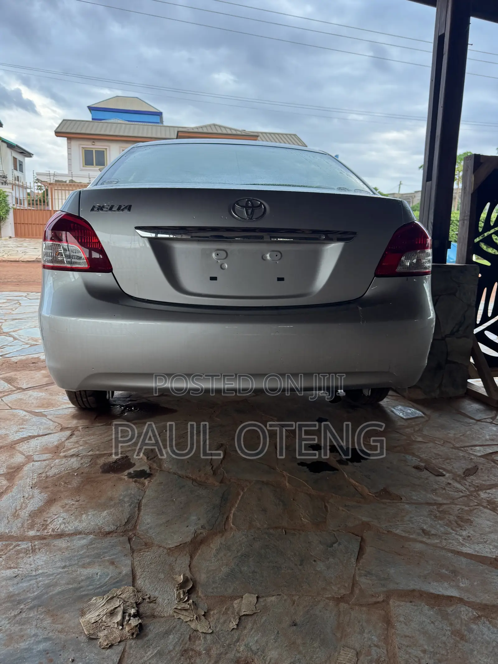 Toyota Belta 2011 Silver