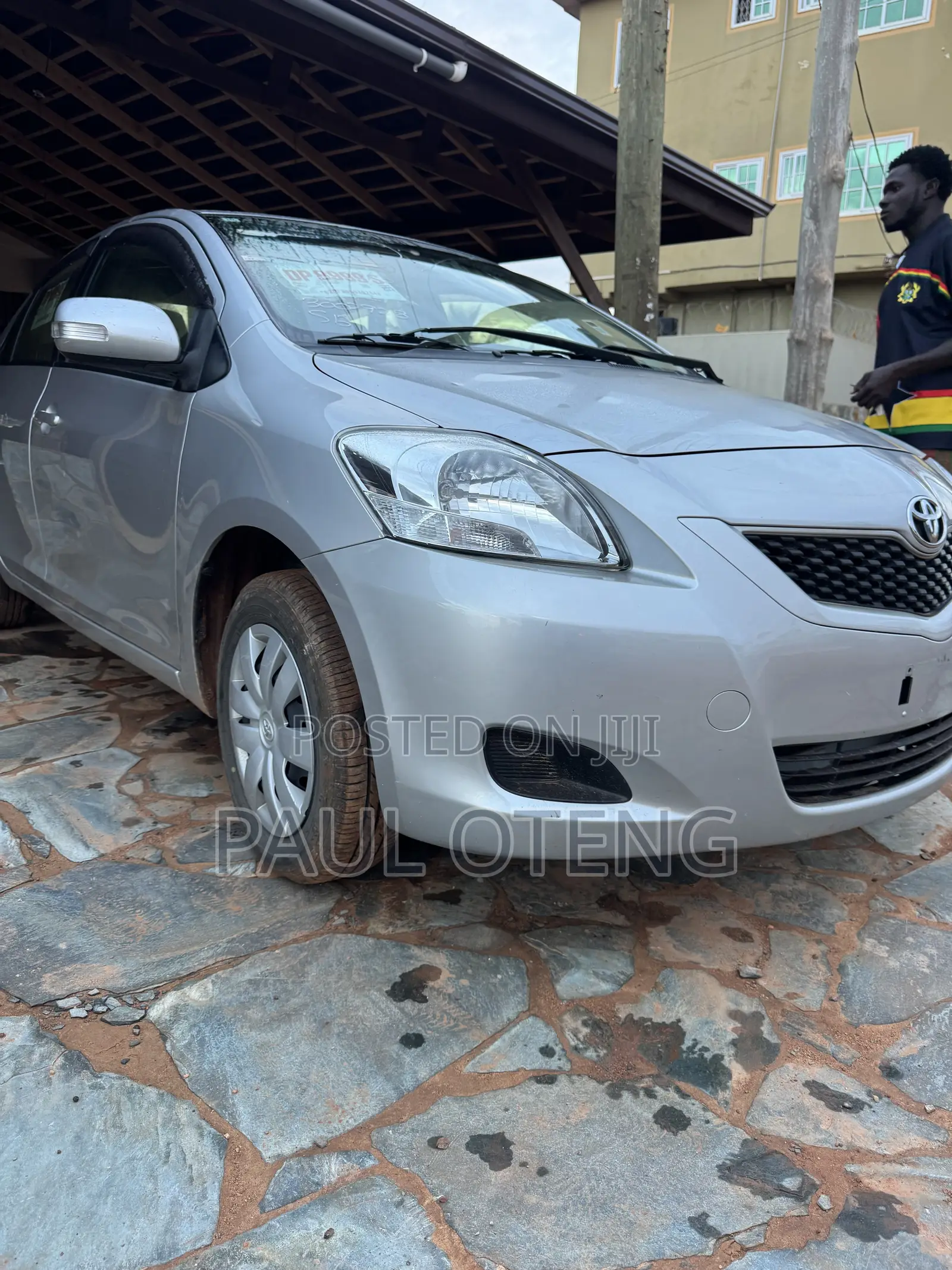 Toyota Belta 2011 Silver
