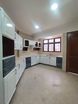15bdrm House in Madev Realty, Roman Ridge for rent