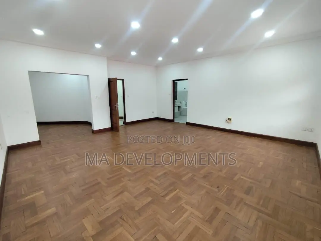 15bdrm House in Madev Realty, Roman Ridge for rent