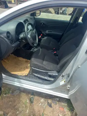 Nissan Versa 1.6 S 2019 Gray