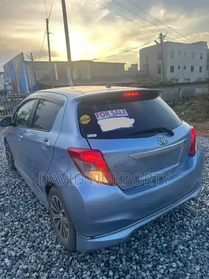 Toyota Vitz 2013 Blue