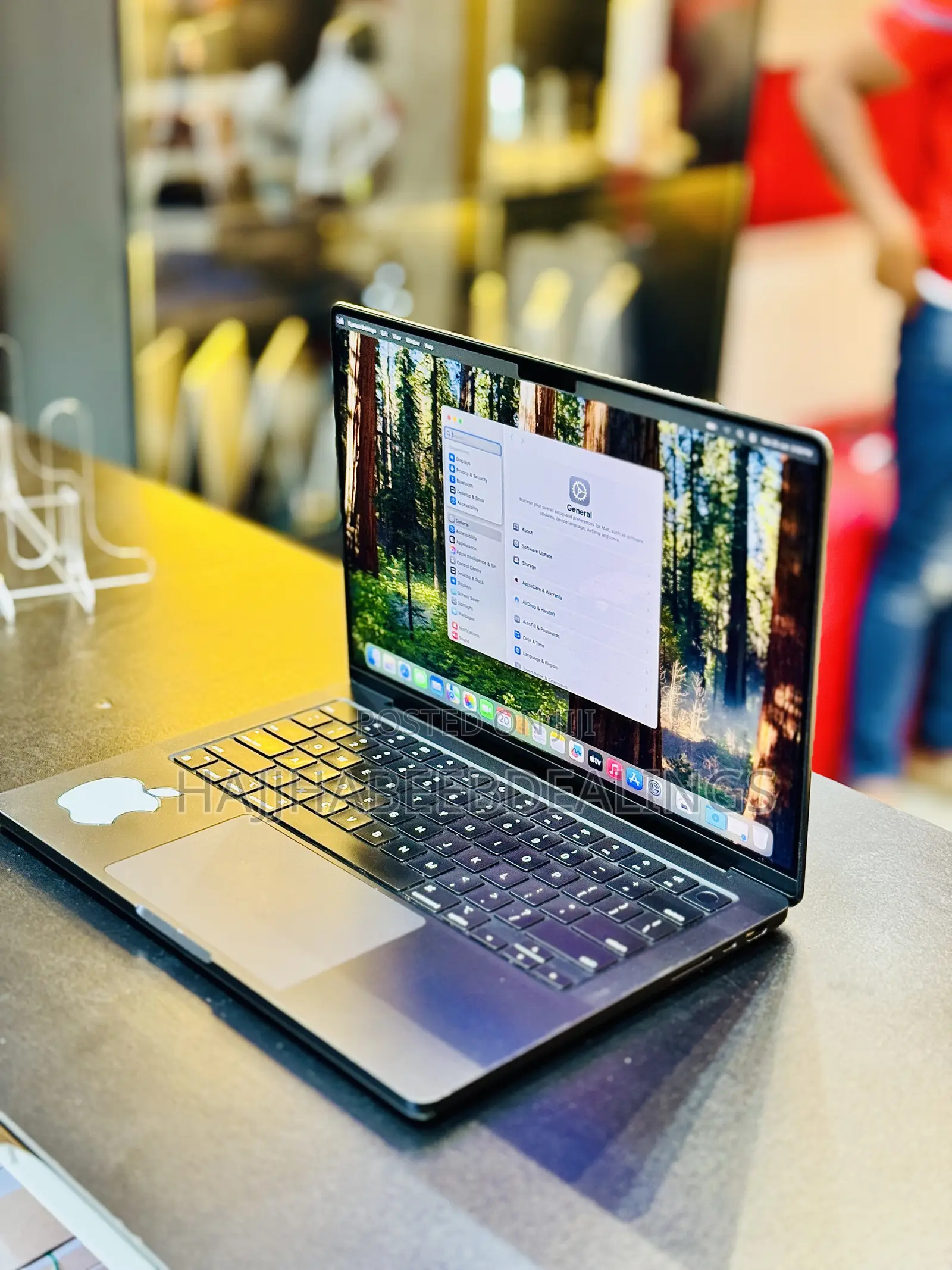 Laptop Apple MacBook Pro 2024 M4 16GB Apple M4 SSD 512GB