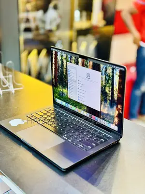 Laptop Apple MacBook Pro 2024 M4 16GB Apple M4 SSD 512GB