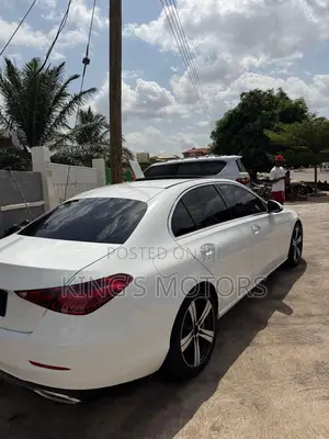 Mercedes-Benz C300 2022 White