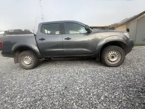 Nissan Navara 2023 Gray