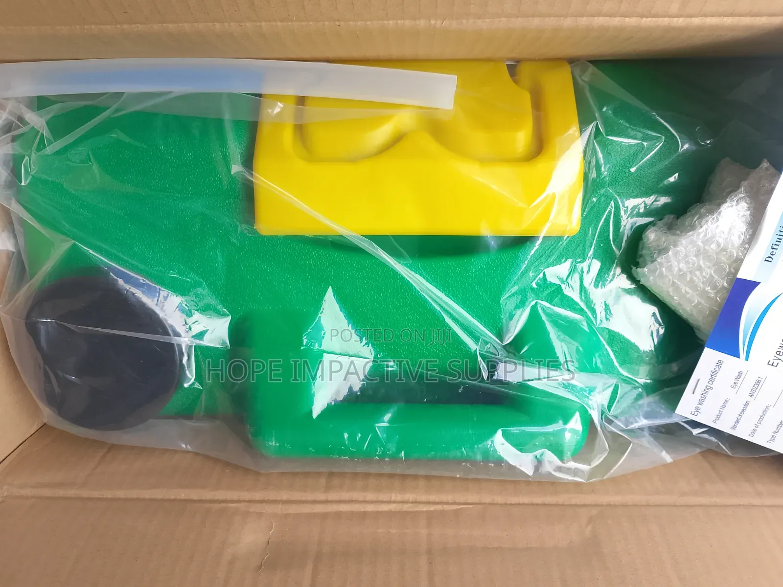 Gravity Fed Eye Wash Tank, 8 Gallons.