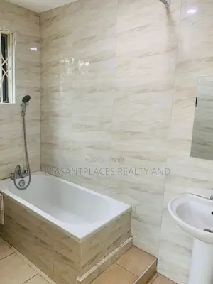 3bdrm Apartment in Pleasantplaces, Police Station for rent