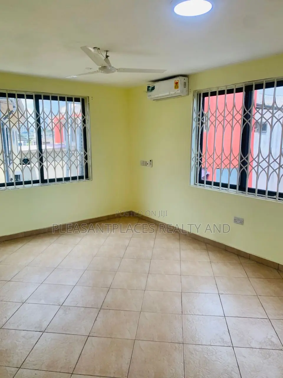 3bdrm Apartment in Pleasantplaces, Police Station for rent