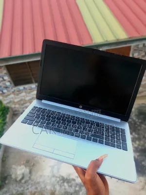 Laptop HP 255 12GB AMD Ryzen 5 HDD 1T
