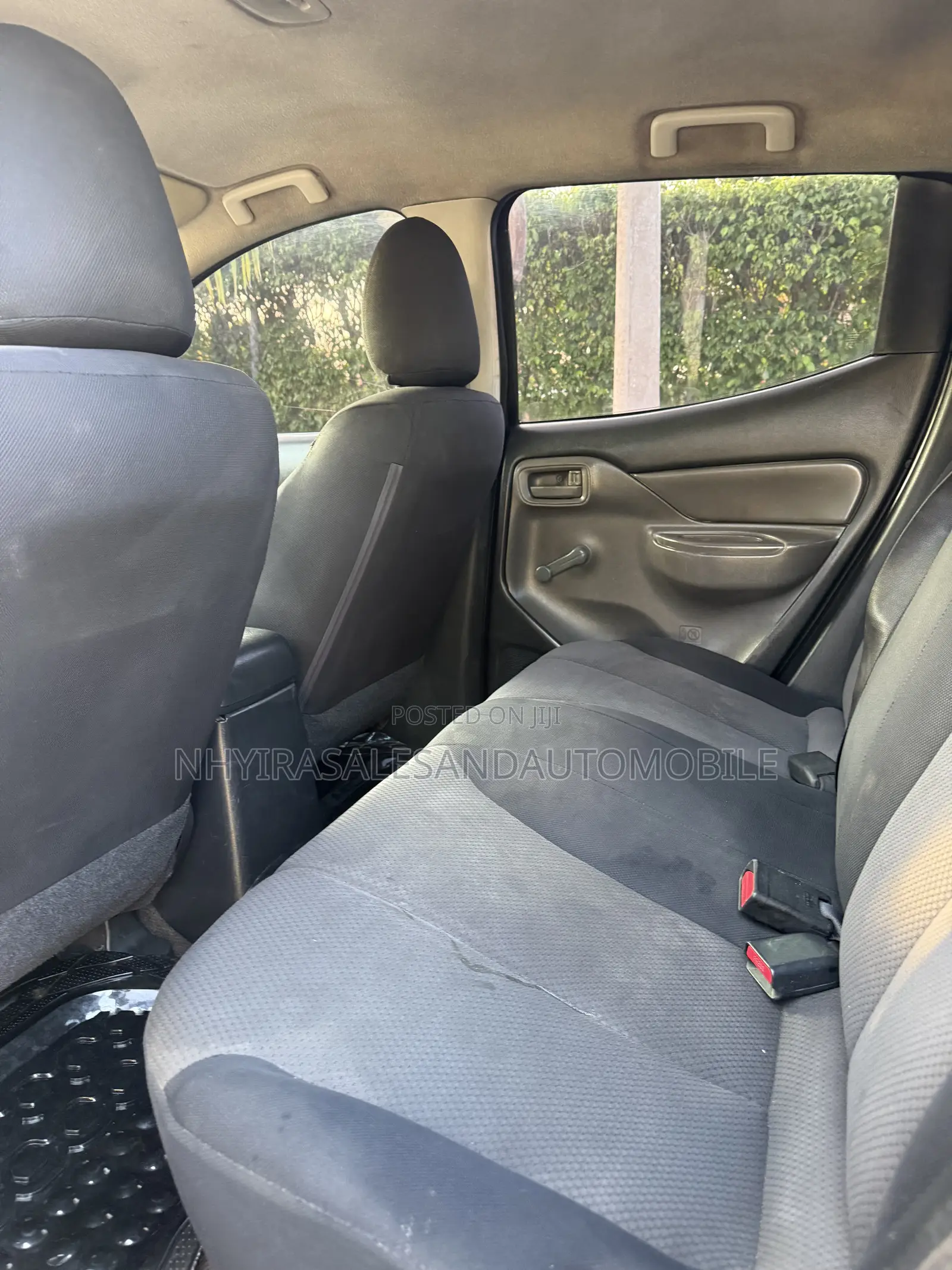 Mitsubishi L200 2016 Gray