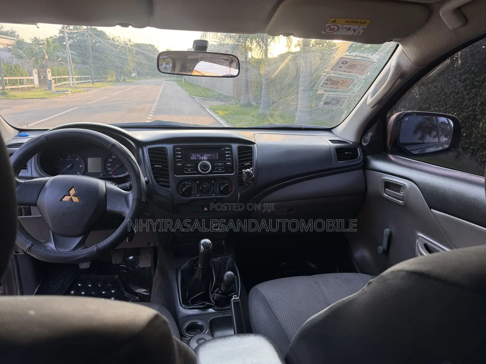 Mitsubishi L200 2016 Gray