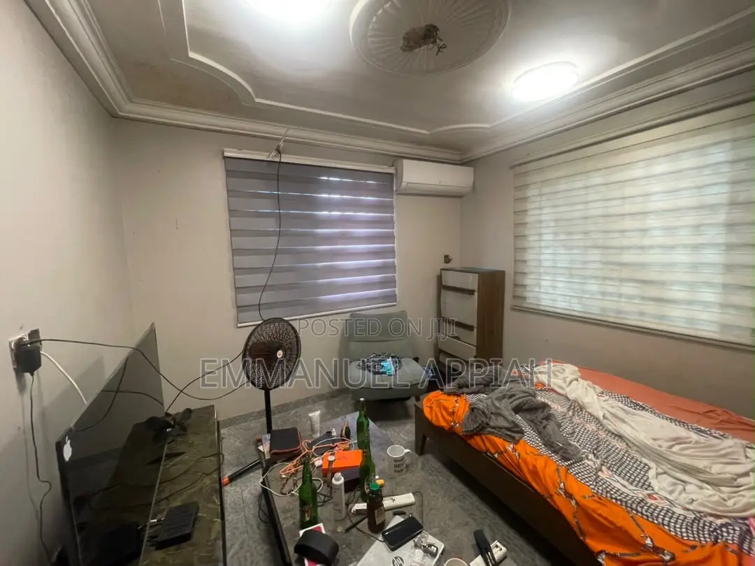 6bdrm House in Amasman Cocoboard, Accra Metropolitan for sale