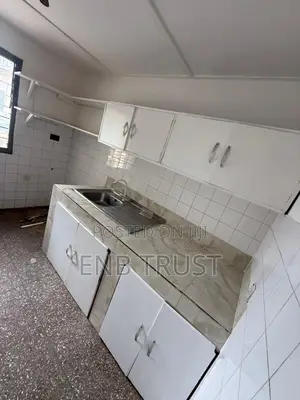 4bdrm Apartment in Awoshie, Last Stop for rent