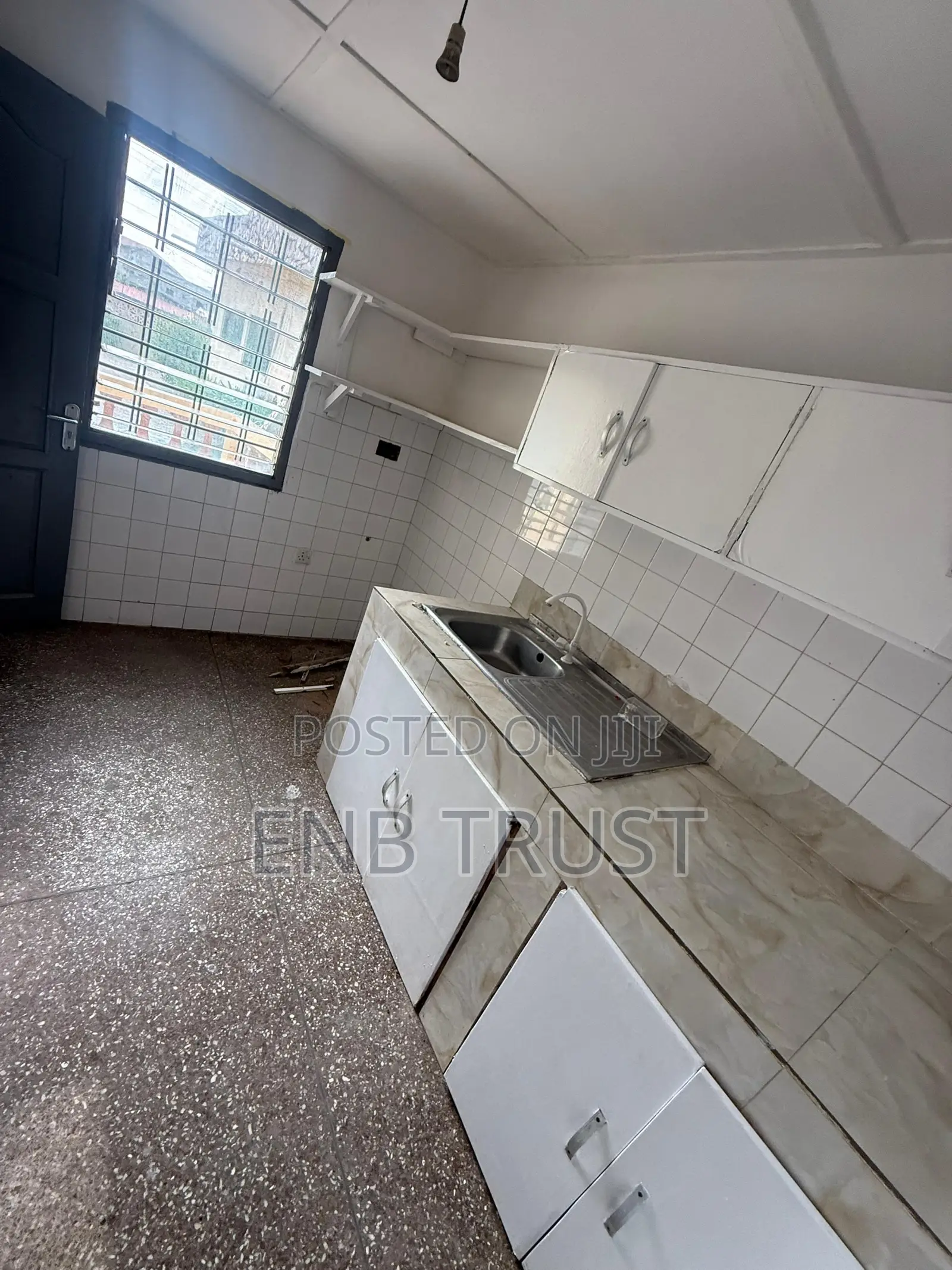 4bdrm Apartment in Awoshie, Last Stop for rent