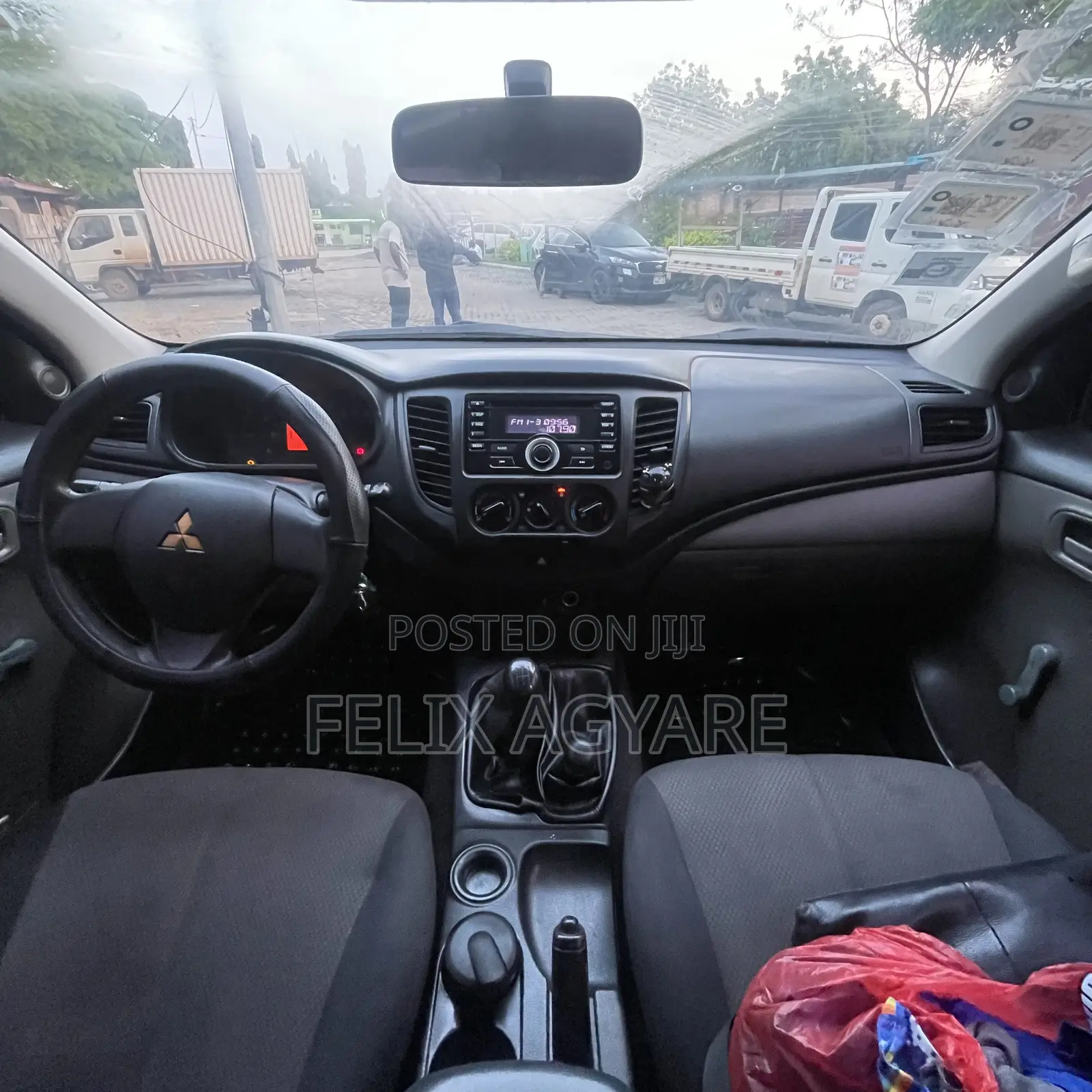 Mitsubishi L200 2016 Gray