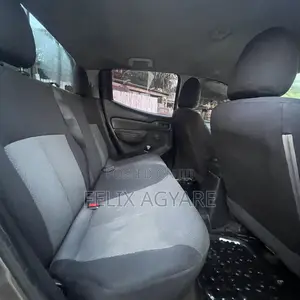 Mitsubishi L200 2016 Gray