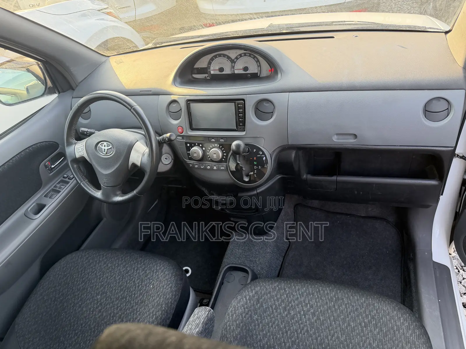Toyota Sienta 1.5 AWD 2012 White