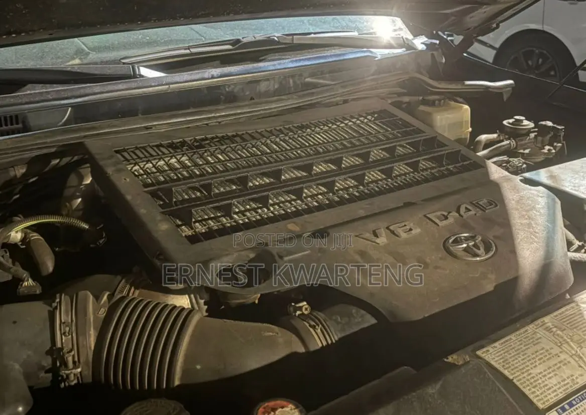 Toyota Land Cruiser 2013 Gray