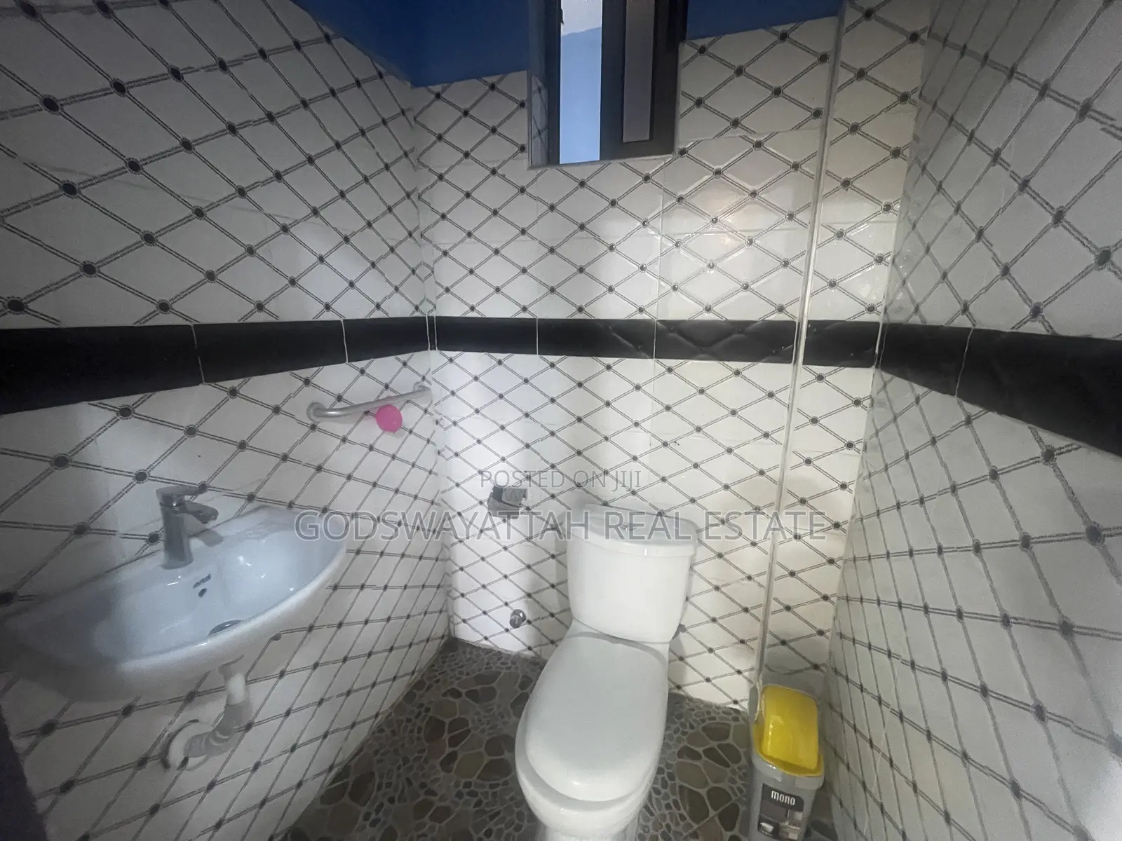 2bdrm Apartment in East Legon, Adjiriganor for rent