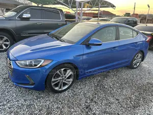 Hyundai Elantra Limited Sedan FWD (2.0L 4cyl 6A) 2017 Blue