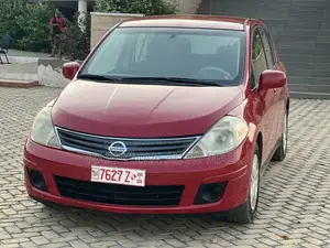 Nissan Versa 1.6 2010 Red